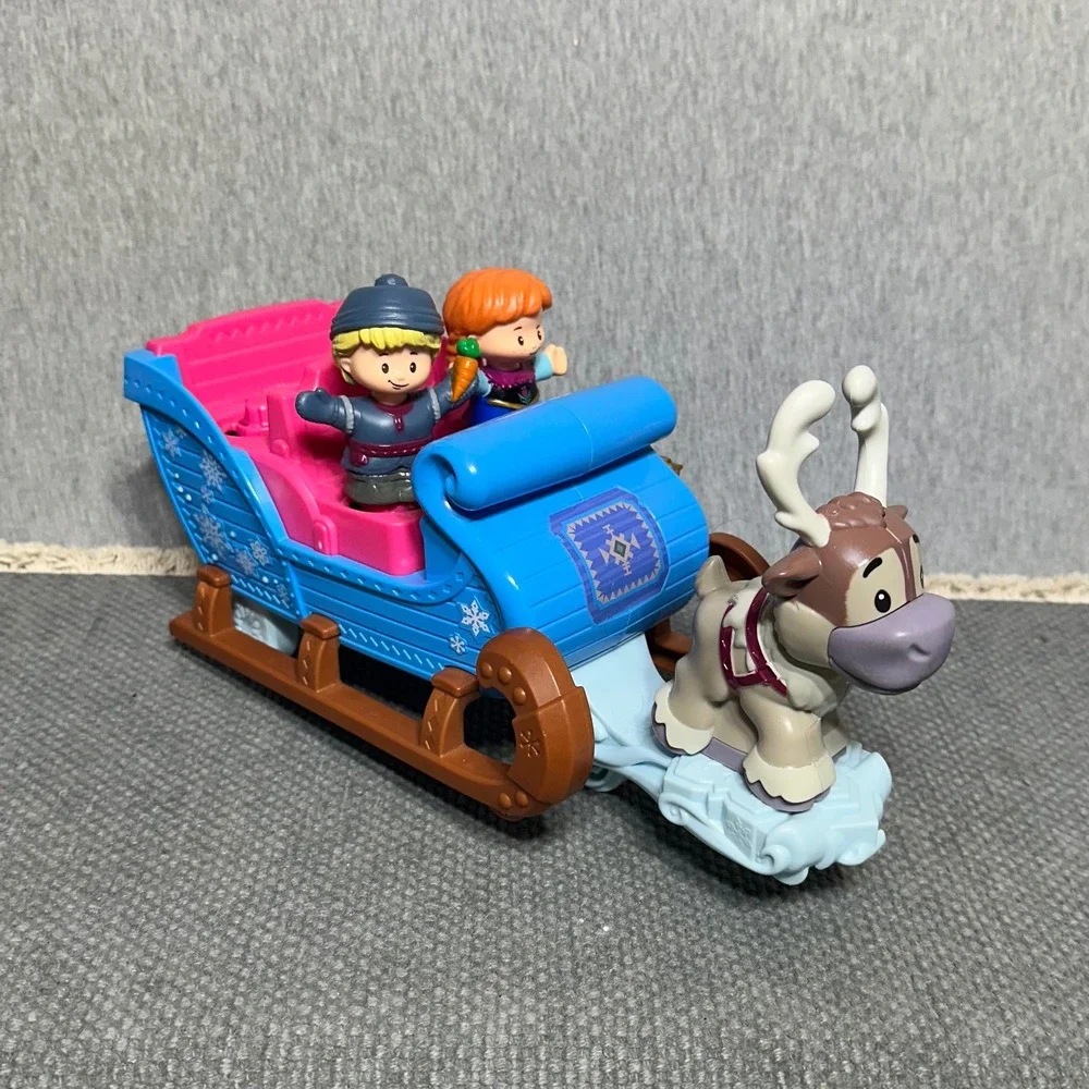 FPLP Disney Frozen Kristoff Light up Sleigh Anna Sven Figures